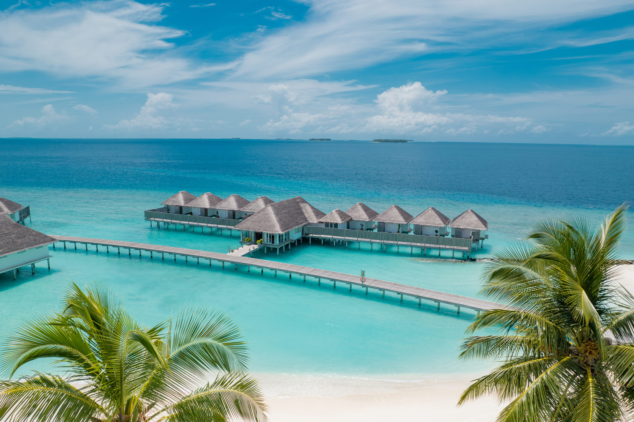 Maldives lagoon and island experiences