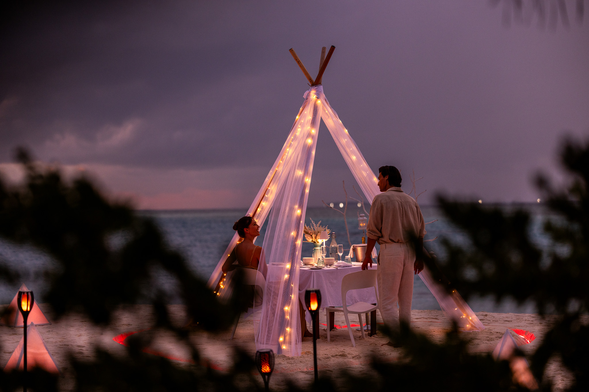 Romantic Maldives beach dinner for a couple